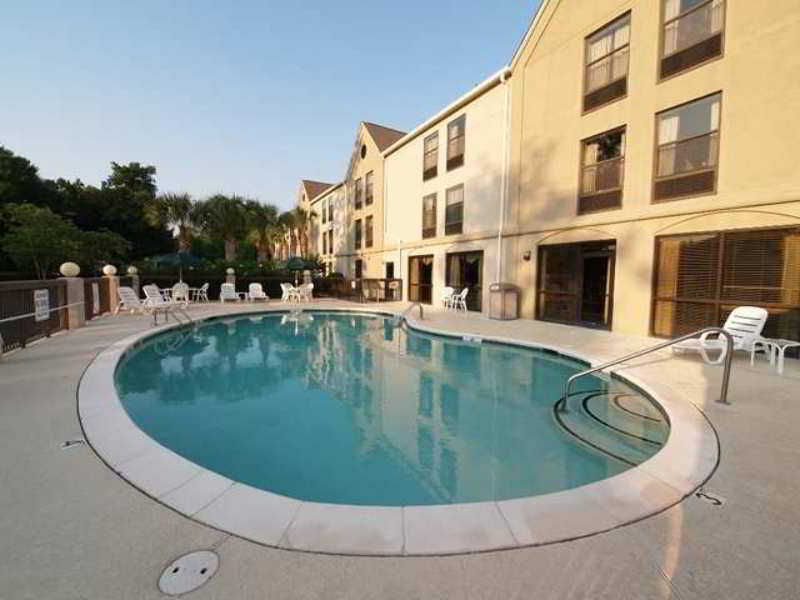 Hampton Hotel 3*